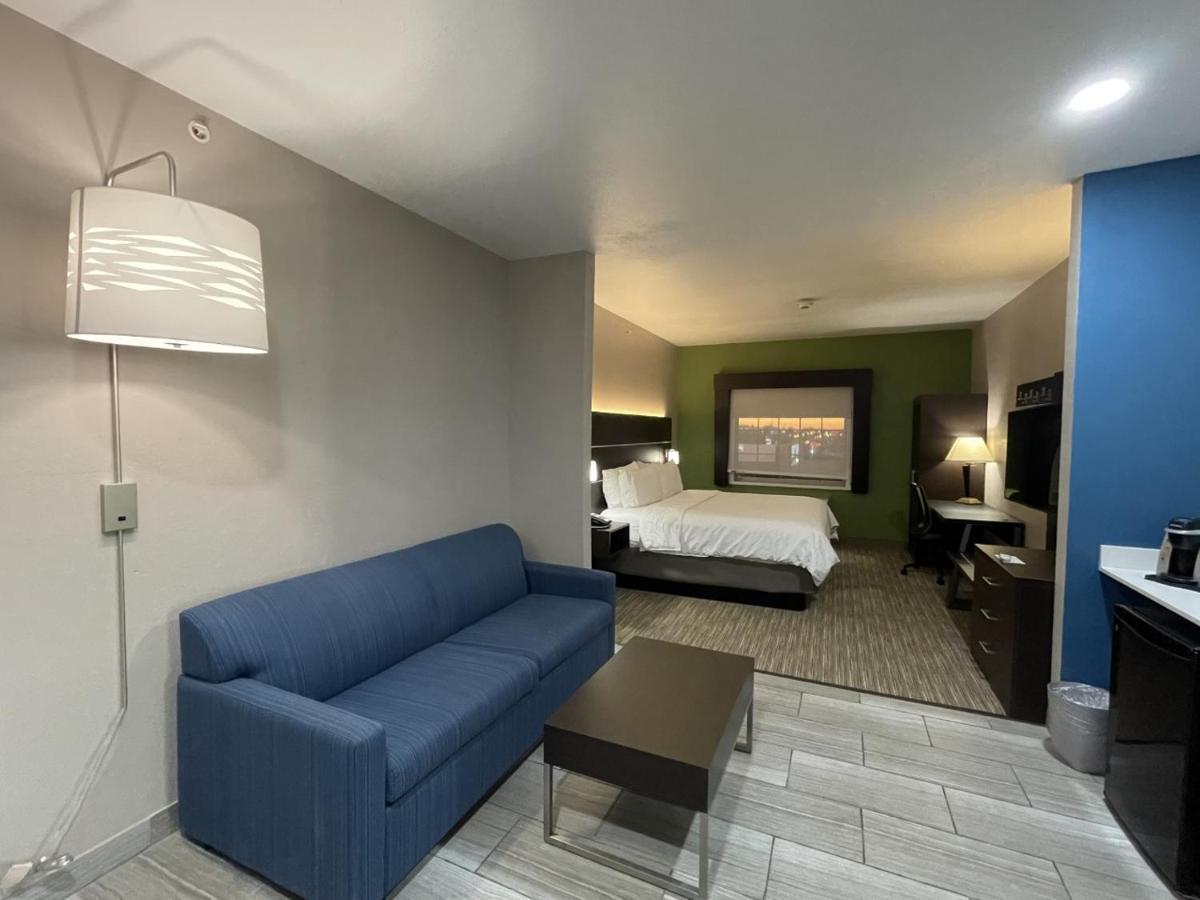 Holiday Inn Express Hotel And Suites Ada By Ihg Экстерьер фото